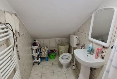 Apartament cu 3 camere în Romanilor