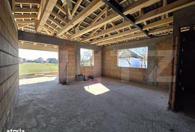 Casă cu 4 camere cu Teren 800 Mp în Păulești - 7