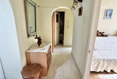 Apartament cu 3 camere decomandat în Giurgiului - 3