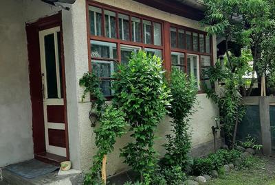 Casă în Văleni - 2