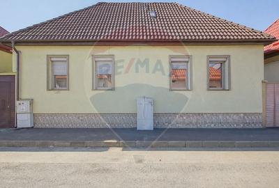 Casă cu 4 camere cu Teren 252 Mp în Griviței - 2