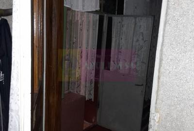 Branesti / IF - casa batraneasca din caramida cu teren de vanzare - 50