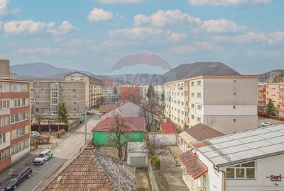 Apartament cu 3 camere decomandat, mobilat în Calea București - 3