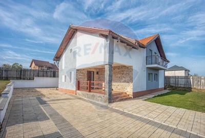 Casă cu 4 camere cu Teren 620 Mp în Bod - 3