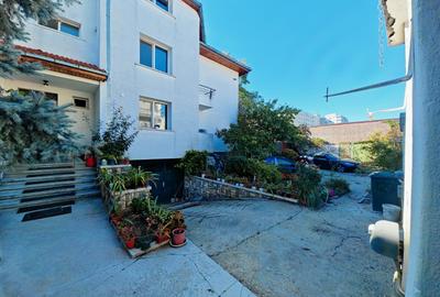 Apartament cu 3 camere semidecomandat, mobilat în Fundeni - 1