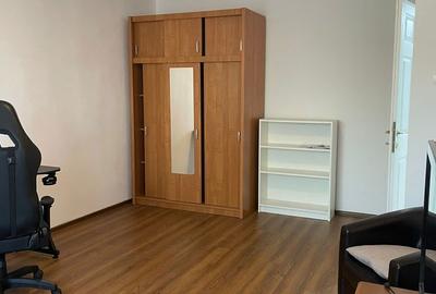 Garsonieră decomandată, mobilată în Tei - 4