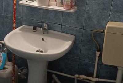 Garsonieră decomandată, mobilată în CET - 4