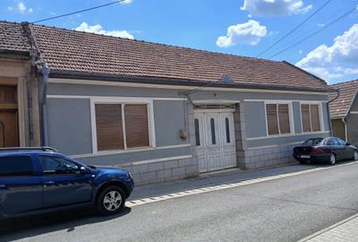 Casă cu 4 camere în Ciclova Română - 5