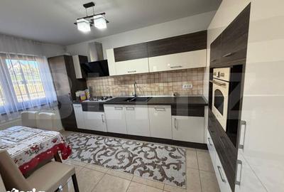 Casă cu 4 camere cu Teren 650 Mp în Ipotești - 8