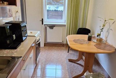 Apartament cu 4 camere decomandat în Banu Mărăcine - 1