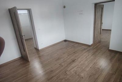 Casă cu 3 camere cu Teren 1135 Mp în Zimandu Nou - 6