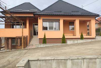 Casa de vanzare Casa de vanzare - 2