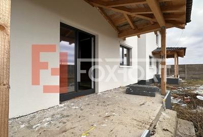 Duplex cu 4 camere în Moșnița Nouă