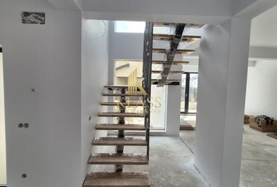 Casă individuală cu 4 camere cu Canalizare în Tunari - 11