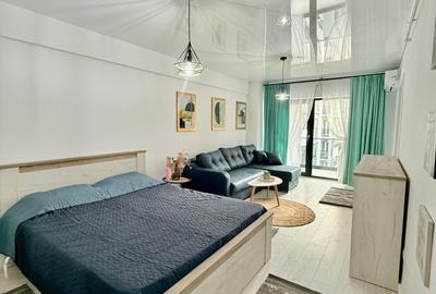 Garsonieră decomandată, mobilată în Nicolina