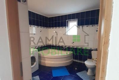 Casă cu 5 camere cu Teren 1000 Mp în Bran - 8
