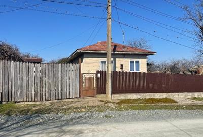 Casă individuală cu 4 camere cu Teren 754 Mp în Central - 2