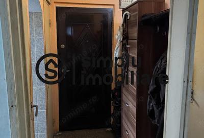 2 semidecomandate, parter, Craiovita - 67 500 Euro - 9