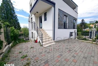 Apartament cu 3 camere în Gruia - 2