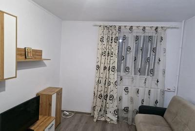 Apartament cu 2 camere semidecomandat în Rahova
