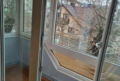 Apartament cu 3 camere decomandat, mobilat în Central - 1