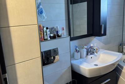 Apartament cu 3 camere decomandat în Dorobanți 1