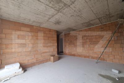 Apartament cu priveliste, 2 camere, 42 mp, terasa 10 mp, zona Vivo - 2