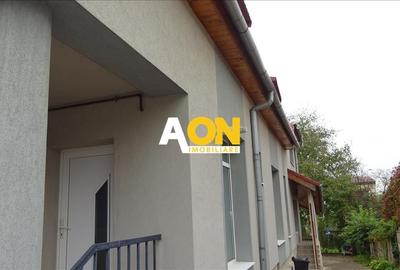 Casă individuală cu 7 camere cu Teren 750 Mp în Cetate - 1