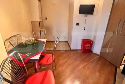 Apartament 2 camere decomandat etaj 1 - 9