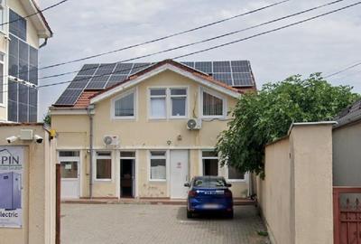 Casă individuală cu 8 camere cu Teren 55 Mp în 14 Mai - 1