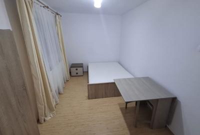 Apartament cu 3 camere semidecomandat în Spitalul Județean - 2