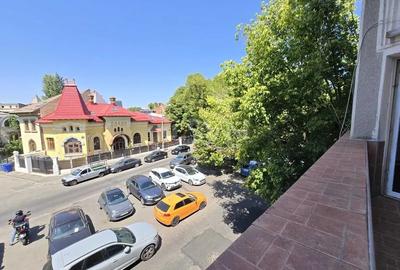 Apartament cu 4 camere decomandat, mobilat în Calea Călărașilor - 1