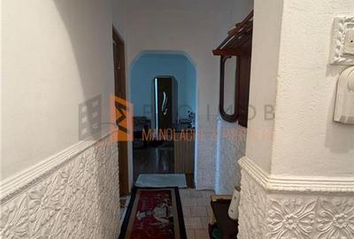 Apartament cu 2 camere decomandat în Micro 14 - 6