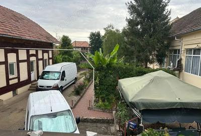 Casă cu 6 camere cu Teren 5755 Mp în Șandra - 5