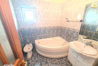 Apartament cu 3 camere decomandat în Ștefan cel Mare - 2