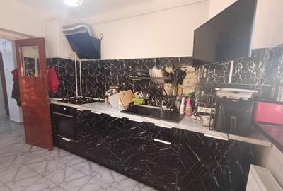 Apartament cu 4 camere decomandat în Central - 4
