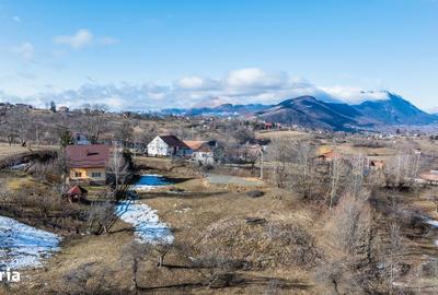 Teren de 2495 mp, în Bran - 3