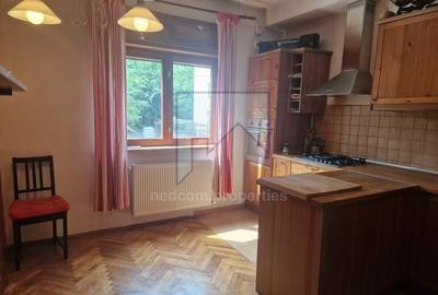 Vanzare apartament 3 camere (E1+M) in Vila (S+P+E1+M) - Teiul Doamnei - 12