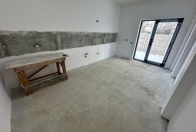 Casă individuală cu 4 camere cu Canalizare în Central - 13