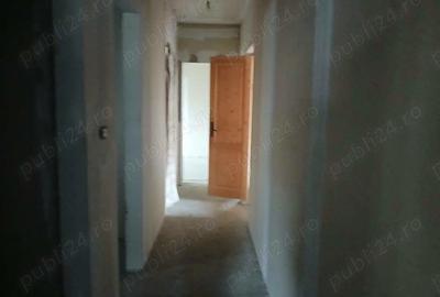 Casă cu 5 camere în Central - 2