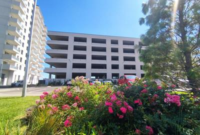 Studiou dublu cu loc parcare si vedere lac, mare si oras - 6