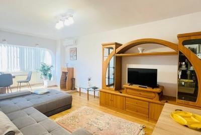 Apartament cu 3 camere decomandat, mobilat în Dacia
