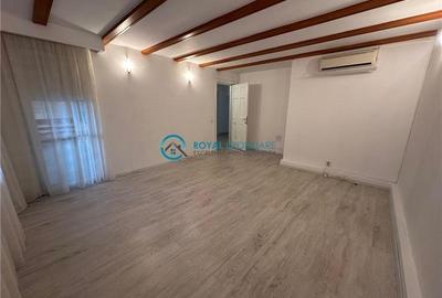 Casă individuală cu 6 camere cu Canalizare în Democrației - 4