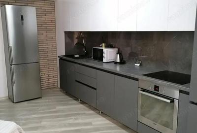 Garsonieră în Titan