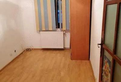 Apartament cu 3 camere in Calea Lipovei decomandat parter inalt centrala - 2