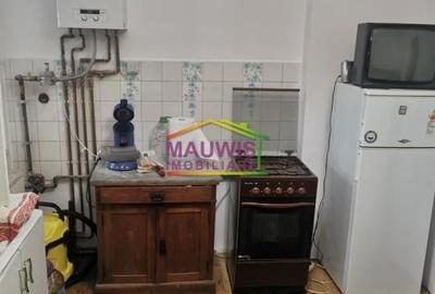 Casa P S cu teren ultracentral in Breaza - vis-a-vis de Liceul Militar - 14