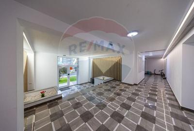 Apartament cu 2 camere semidecomandat în Tractorul - 15