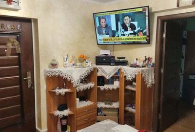 D-na Ghica-Lidl- Baicului - apartament 2 camere. Nu sunt dispusa sa platesc comision la nici o firma D-na Ghica-Lidl- Baicului - apartament 2 camere. Nu sunt dispusa sa platesc comision la nici o firma - 6