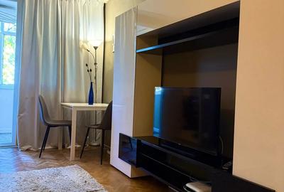 Garsoniera 32mp Titan 1 min de metrou Costin Georgian - 1