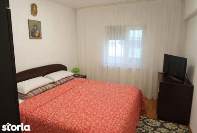 Apartament cu 4 camere decomandat în Central - 2